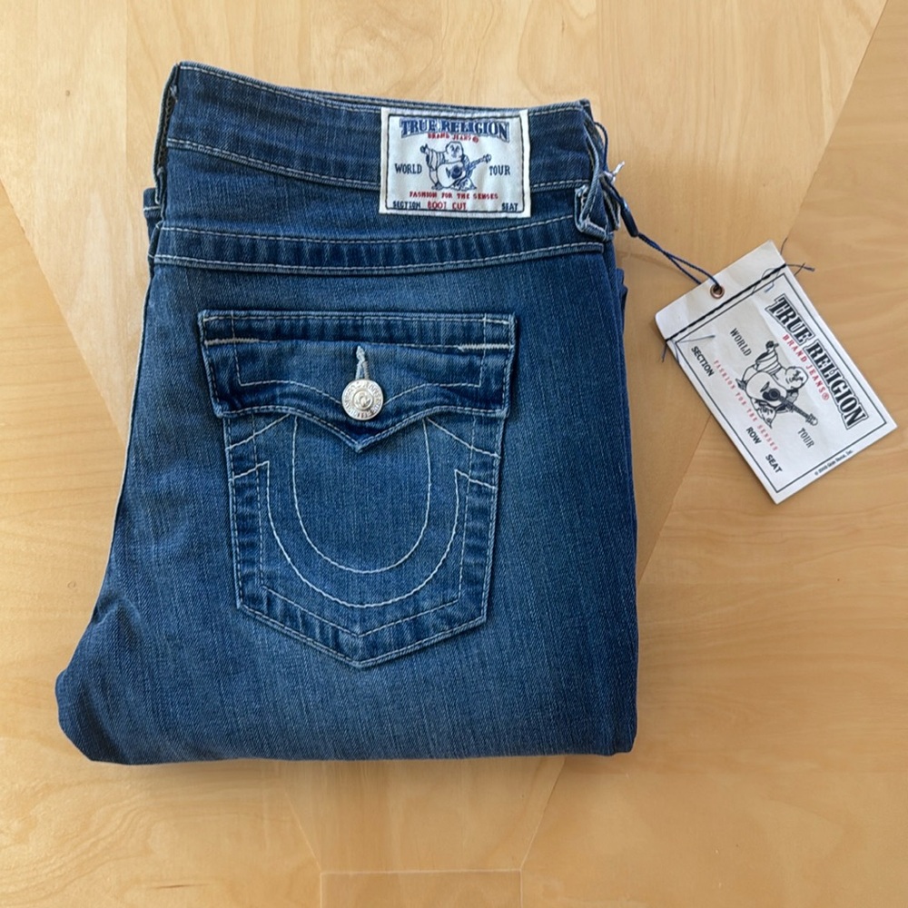 NWT True Religion Womens Swarovski Elements Boot Cut Jeans Size 30